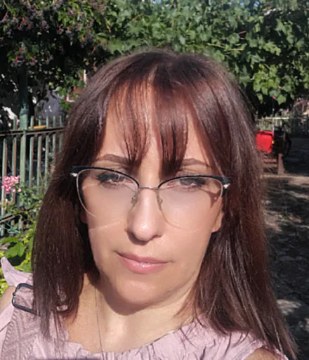 Jelena J. — Mid-Level Textile Production Operator from Serbia