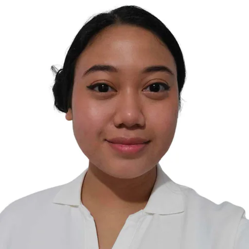 Roxanne J. — Mid-Level Customer Service Trainer from Philippines