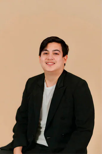 Le V. — Mid-Level BPO Quality Analyst from Philippines