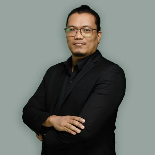 Peter J. — Senior Business Intelligence Developer from Philippines