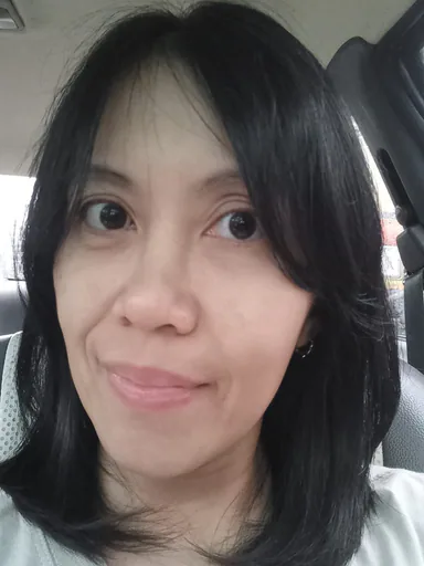 Nita H. — Mid-Level Customer Support & Operations Specialist from Indonesia
