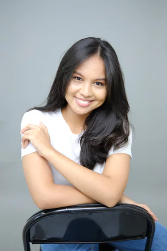 Kaye P. — Mid-Level Sales Specialist from Philippines