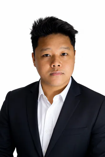 Marc A. — Mid-Level Sales Operation Manager from United States
