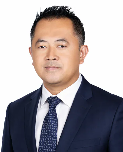 Erwin M. — Senior Commercial Consultant from Indonesia
