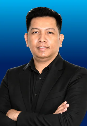 Raymond M. — Senior ICT Transformation Leader from Philippines