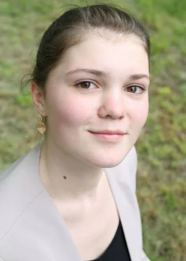 Alisa P. — Junior Logistics Assistant from Slovakia