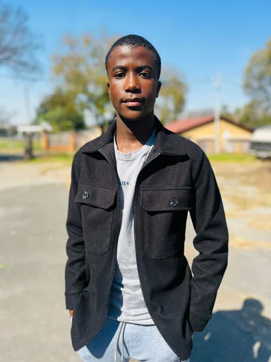 Hem E. profile photo