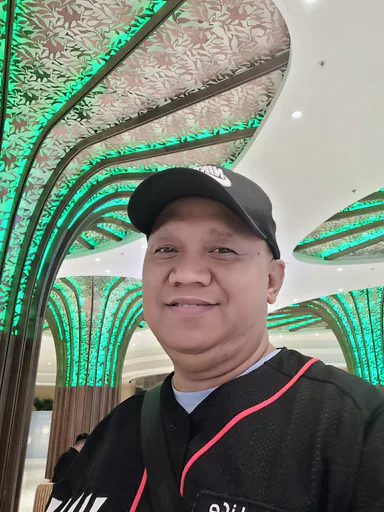 Manuel C. — Senior Construction Project Manager from Philippines