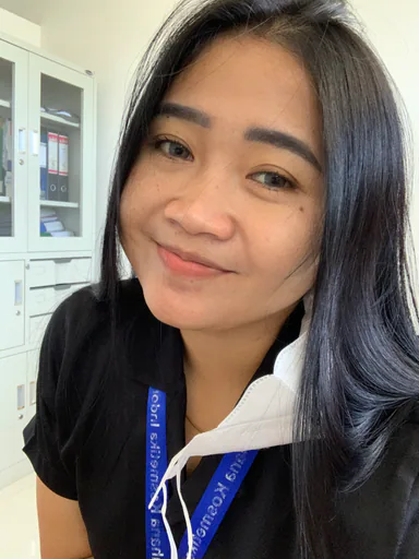 Yeni R. — Mid-Level Inventory Control Specialist from Indonesia