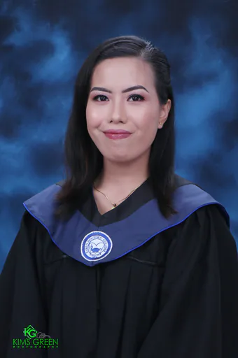 Ma M. — Mid-Level Customer Support Specialist from Philippines