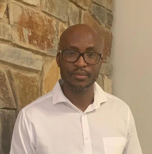 Olebogeng S. — Senior Application Specialist from South Africa