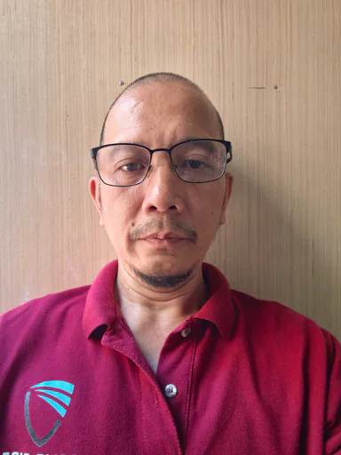 Julius C. — Senior CPQ & Contract Specialist from Philippines