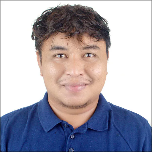 Christian P. — Junior Customer Service Specialist from Philippines