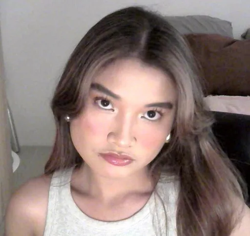 Mikaela A. — Mid-Level Social Media Manager from Philippines