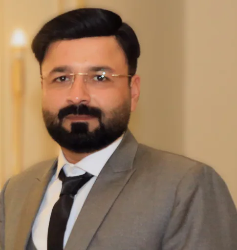 Khan Q. profile photo