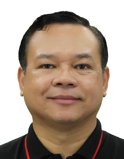 Drexel C. — Senior Chemistry Professor from Philippines