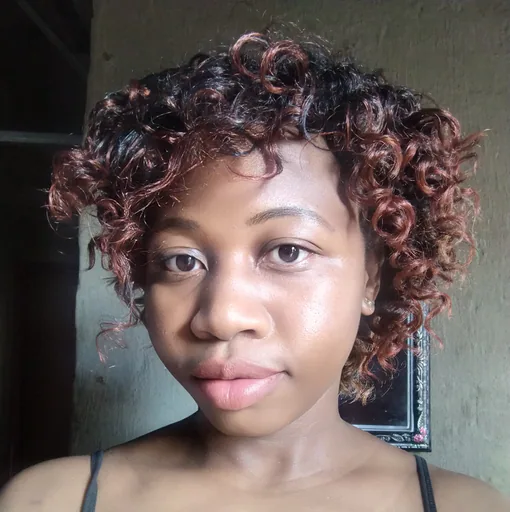 Teleni L. profile photo