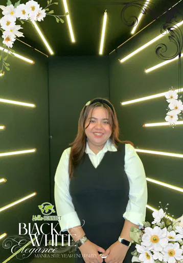 Mica V. profile photo