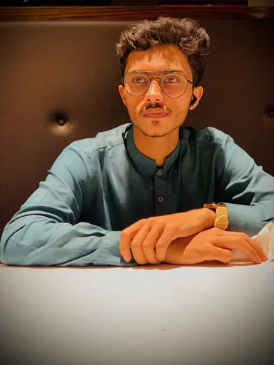Qalbe A. — Mid-Level Full Stack Blockchain & AI Developer from Pakistan
