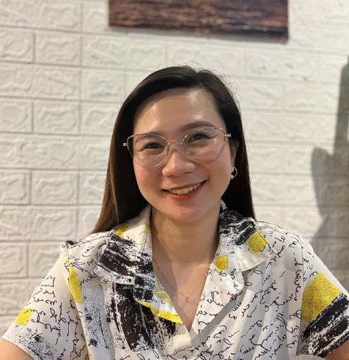 Iris J. profile photo