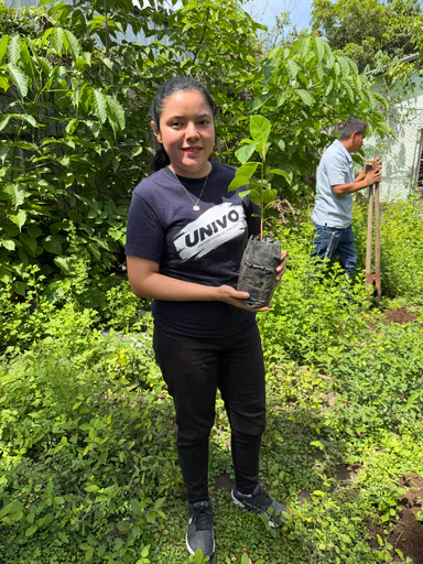 Esperanza R. profile photo