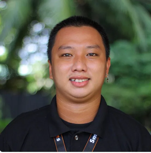 Feljan F. — Senior Customer Service and Operations Specialist from Philippines